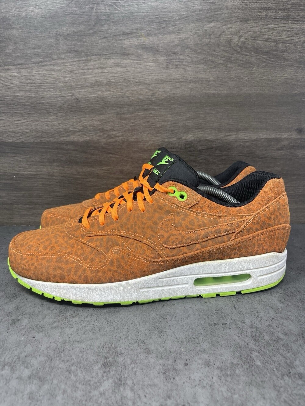 Nike Air Max 1 FB Orange Leopard Size 10.5 Mens Bright Citrus Lot 579920-881